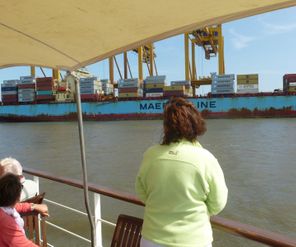 Hafenrundfahrt Containerschiff